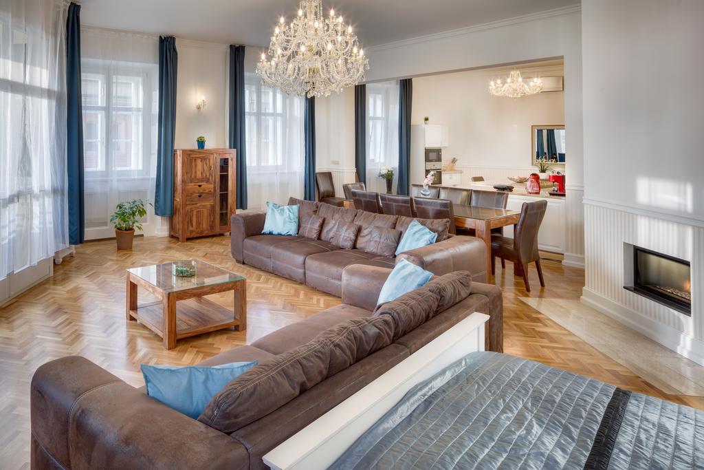 Smetanovo Nabrezi - Riverview Old Town Apartment Prague Luaran gambar